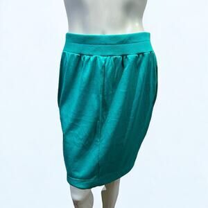 Green Diversity Sports Petite Skirt, Good Condition